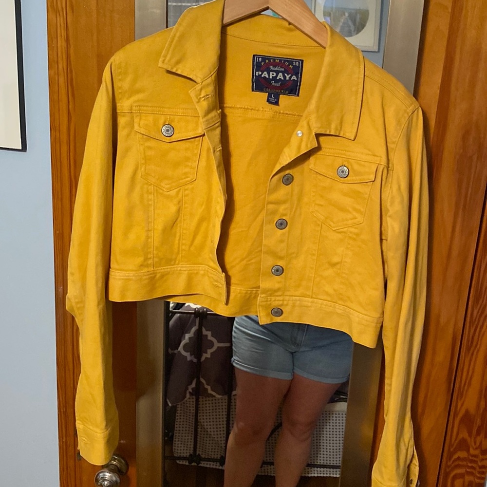 Mustard color Jean jacket. Crop style